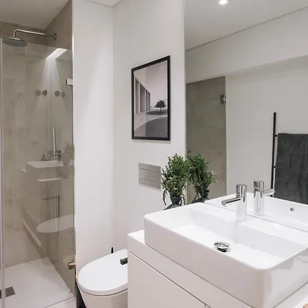 Aveiro - 3 Bedrooms And Terrace In Amoreiras Апартаменти Лісабон