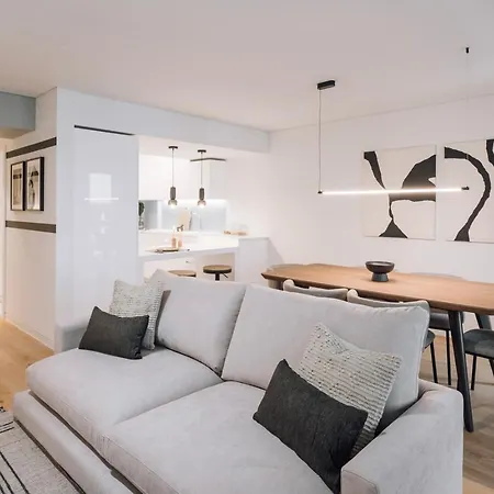 Apartamento Aveiro - 3 Bedrooms And Terrace In Amoreiras