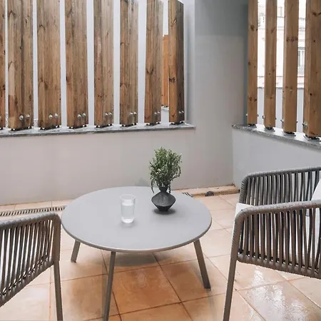 Aveiro - 3 Bedrooms And Terrace In Amoreiras *