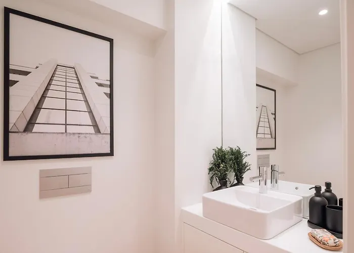 Aveiro - 3 Bedrooms And Terrace In Amoreiras شقة