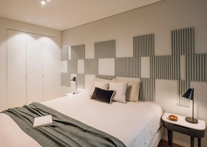 Aveiro - 3 Bedrooms And Terrace In Amoreiras