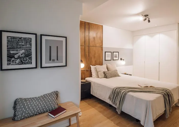 Aveiro - 3 Bedrooms And Terrace In Amoreiras شقة *