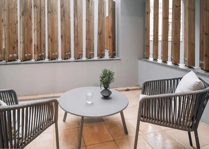 Aveiro - 3 Bedrooms And Terrace In Amoreiras *