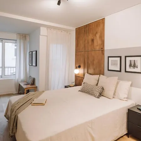 דירה Aveiro - 3 Bedrooms And Terrace In Amoreiras ליסבון