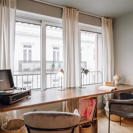 Aveiro - 3 Bedrooms And Terrace In Amoreiras * Lisbona